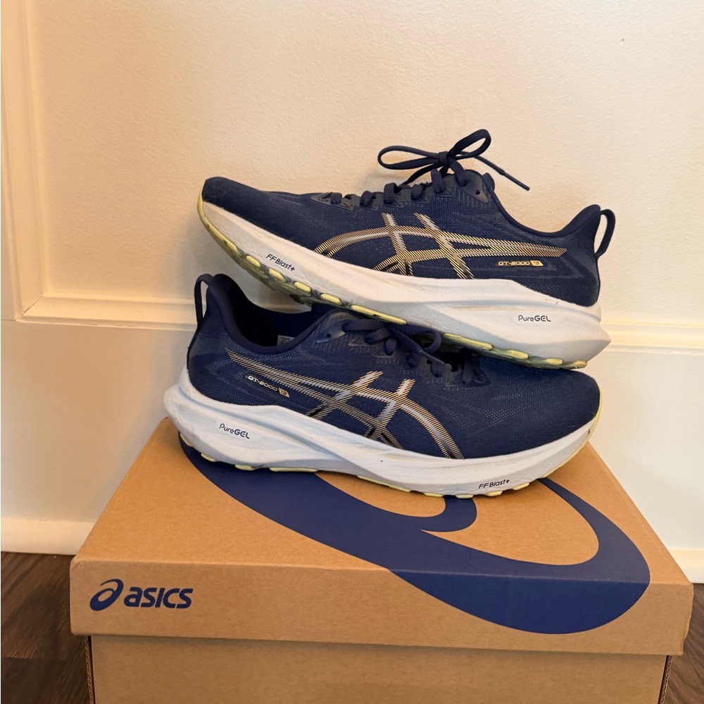 Asics Navy & Cream/Yellow Running Sneakers